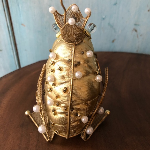 A toad to kiss to find your handsome prince! And he’s pretty cute….. - Picture 8 of 12